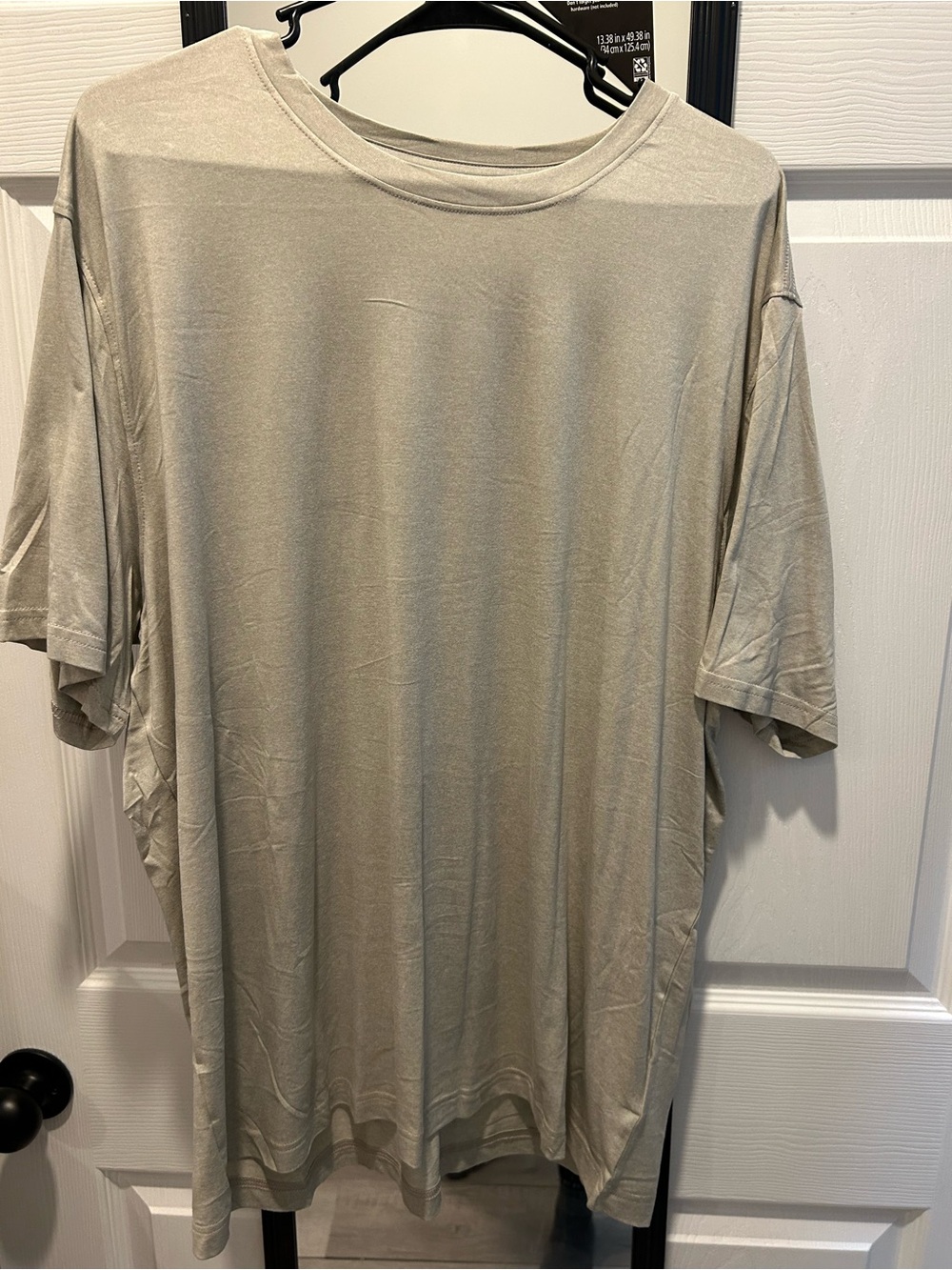 Old Navy Men's Short Sleeve Crew Tee in Light Taupe